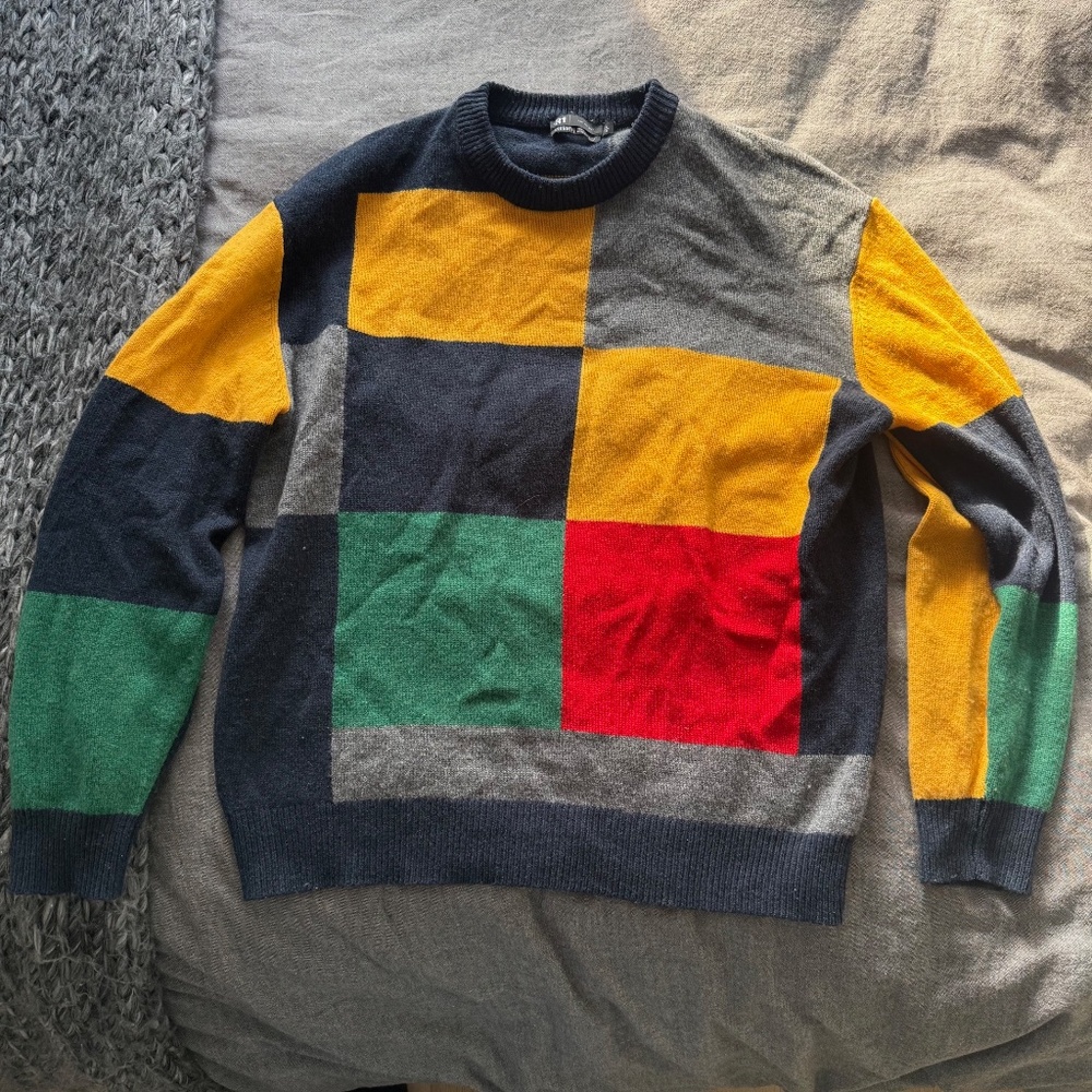 Simons Sweater Medium